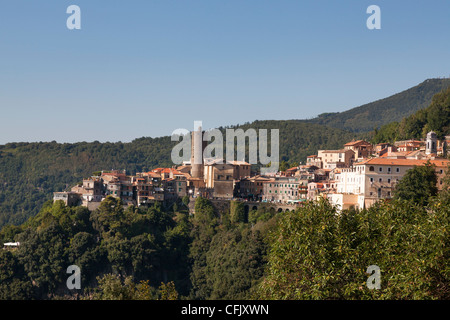 Nemi dans les collines Alban en Latium Banque D'Images