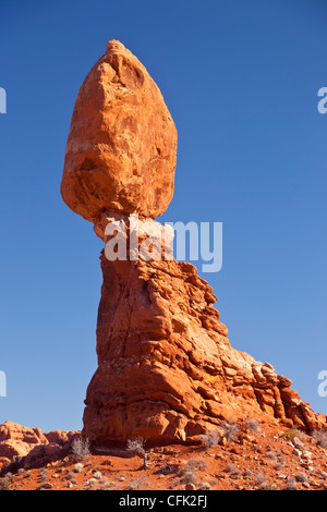 Balanced Rock, Arches National Park, Moab, Utah, USA Banque D'Images