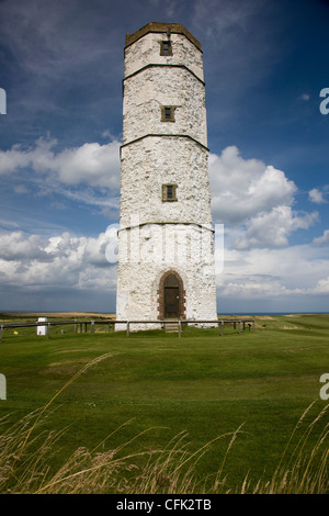 Le vieux phare à Flamborough Head, North Yorkshire Banque D'Images