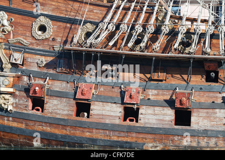 Détail d'un galion historiques amarrés dans le port de Gênes, Italie Banque D'Images