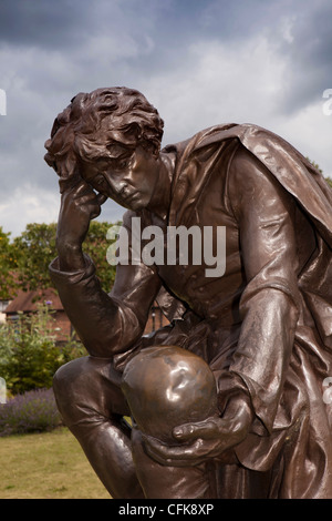 Le Warwickshire, Stratford sur Avon, Bancroft Gardens, le Gower Shakespeare, Hamlet memorial statue Banque D'Images