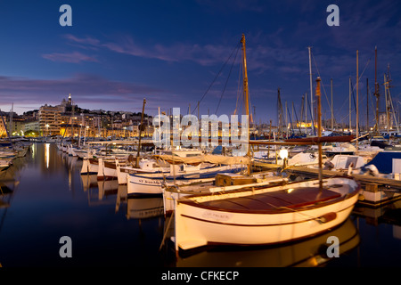 Vieux Port. Vieux Port de Marseille tôt le matin. Banque D'Images