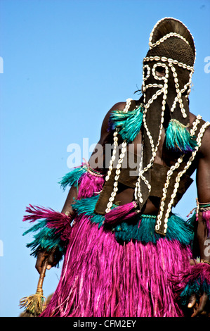 Membre de la danse des masques en Pays Dogon au Mali, comté. Banque D'Images