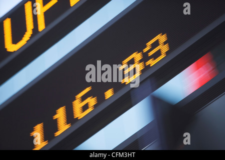 Usa, New York State, New York, Times Square, Stock Quotron, close-up of Ticker Tape Machine Banque D'Images