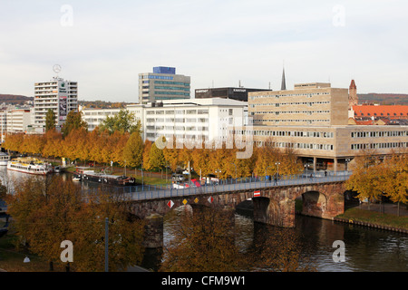 Sarre et le Vieux Pont (Alte Brucke), Sarrebruck, Sarre, Allemagne, Europe Banque D'Images