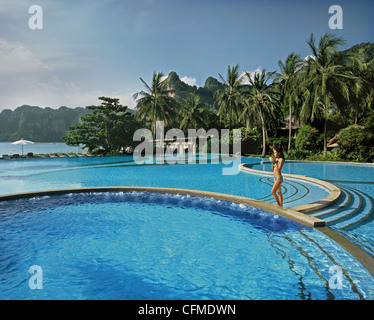 Piscine, Rayavadee Resort, Krabi, Thaïlande, Asie du Sud, Asie Banque D'Images