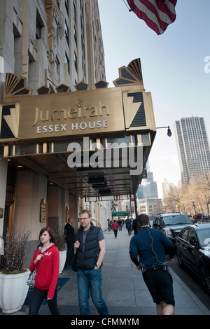 Le Jumeirah Essex House Hotel, construit en 1931, sur Central Park South à New York Banque D'Images