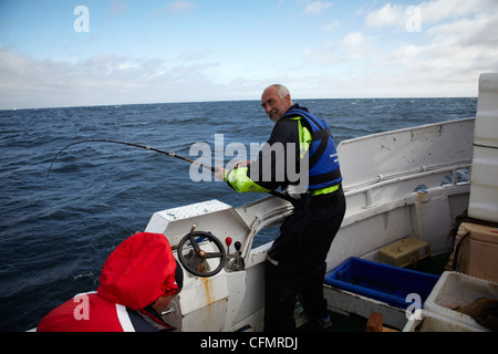 Les pêcheurs lors d'une course en Norvège en 2010. Le poisson. Sportfiskare Norge Banque D'Images