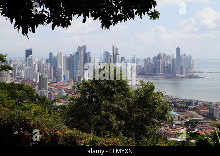 Panama City Skyline vu de Ancon Hill Banque D'Images