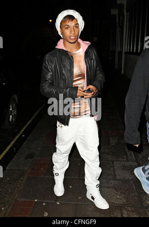 Aston Merrygold de JLS arrivant à la May Fair Hotel. Londres, Angleterre - 11.02.11 Banque D'Images