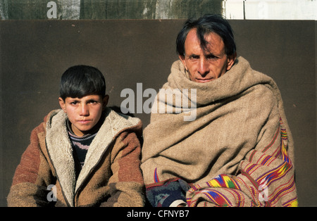 Père et fils portrait de Gilgit, Pakistan, la vallée de Hunza. Banque D'Images