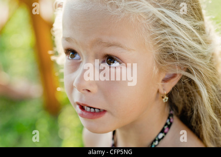 Littel girl, portrait avec impatience Banque D'Images