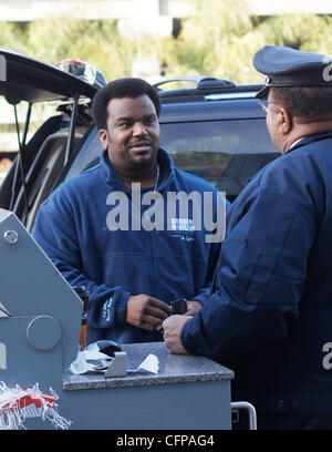 Pineapple Express acteur Craig Robinson arrivant à LAX Los Angeles, USA - 05.02.11 Banque D'Images