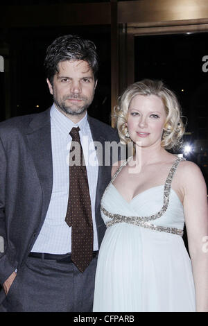 Tod Williams et son épouse Gretchen Mol Le 63e Congrès annuel de Writers Guild Awards tenue à l'AXA Equitable Center - Arrivées La ville de New York, USA - 05.02.11 Banque D'Images