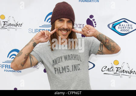 Anthony Kiedis Surfrider Foundation's 5th Annual Celebrity Expression Session au premier point, Surfrider Beach à Malibu à Los Angeles, Californie - 11.09.10 Banque D'Images