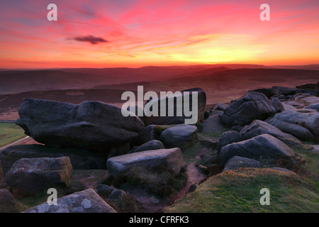 Photographie de la vue horizontale de Stanage Edge dans le Peak District National Park Banque D'Images