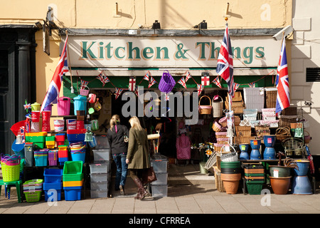 Cuisine et choses quincaillerie locale, High Street newmarket Suffolk UK Banque D'Images