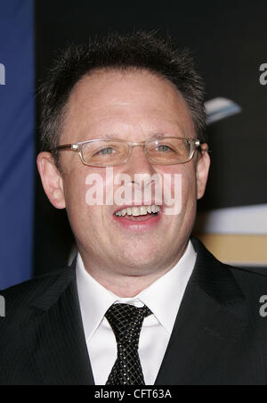 Dec 11, 2006 ; Los Angeles, CA, USA ; BILL CONDON arrive à la 'Dreamgirls' Los Angeles Premiere tenue à l'Wilshie Theatre. Crédit obligatoire : Photo de Lisa O'Connor/ZUMA Press. (©) Copyright 2006 by Lisa O'Connor Banque D'Images