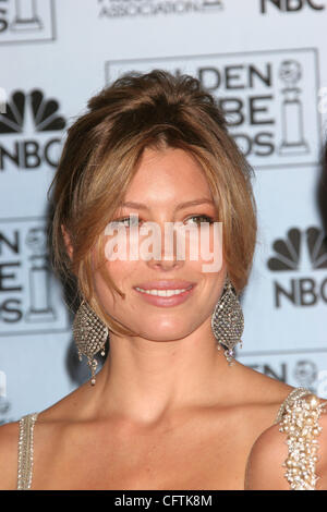 Jan 15, 2007 ; Los Angeles, CA, USA ; Golden Globe 2007 : Jessica Biel & P Diddy dans la salle de presse au 64e congrès annuel Golden Globe Awards, qui a eu lieu au Beverly Hilton Hotel. Crédit obligatoire : Photo par Paul Fenton/ZUMA Press. (©) Copyright 2007 par Fenton Photos/KPA Banque D'Images