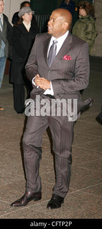 Jan 19, 2007 ; New York, NY, USA ; acteur Forest Whitaker arrive pour le Lincoln Center Hommage 'Une soirée avec Forest Whitaker' qui s'est tenue au Walter Reade Theater. Crédit obligatoire : Photo par Nancy/Kaszerman ZUMA Press. (©) Copyright 2007 by Kaszerman Banque D'Images