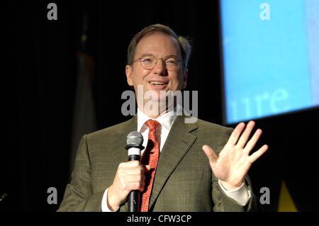 Feb 02, 2007 - San Jose, Californie, USA - Chef de la direction Eric Schmidt s'adresse à un rassemblement de la Silicon Valley d'affaires et aux leaders du San Jose McEnery Convention Center. (Crédit Image : Â© Jérôme Brunet/ZUMA Press) Banque D'Images