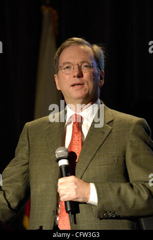 Feb 02, 2007 ; San José, USA ; Chef de la direction Eric Schmidt s'adresse à un rassemblement de la Silicon Valley d'affaires et aux leaders du San Jose McEnery Convention Center. Crédit obligatoire : Photo par Jérôme Brunet/ZUMA Press. (©) Copyright 2007 by Jerome Brunet Banque D'Images