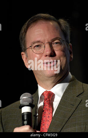 Feb 02, 2007 ; San José, USA ; Chef de la direction Eric Schmidt s'adresse à un rassemblement de la Silicon Valley d'affaires et aux leaders du San Jose McEnery Convention Center. Crédit obligatoire : Photo par Jérôme Brunet/ZUMA Press. (©) Copyright 2007 by Jerome Brunet Banque D'Images