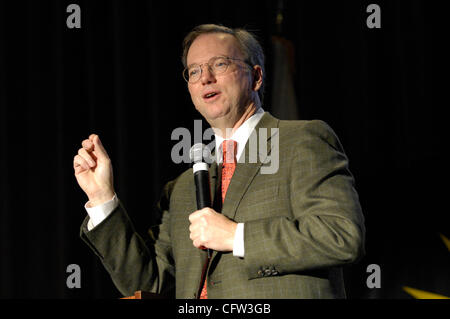 Feb 02, 2007 ; San José, USA ; Chef de la direction Eric Schmidt s'adresse à un rassemblement de la Silicon Valley d'affaires et aux leaders du San Jose McEnery Convention Center. Crédit obligatoire : Photo par Jérôme Brunet/ZUMA Press. (©) Copyright 2007 by Jerome Brunet Banque D'Images