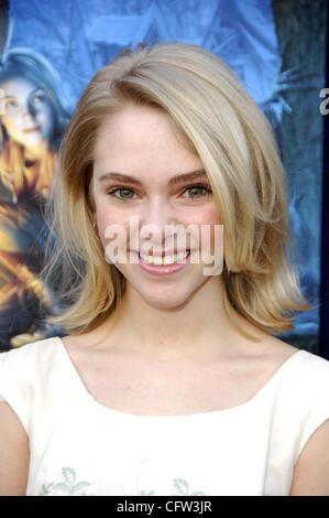 3 février 2007 - Hollywood, Californie, États-Unis - LOS ANGELES, CA 03 FÉVRIER 2007 .L'actrice AnnaSophia Robb lors de la première du nouveau film de Walt Disney Pictures et Walden Media Bienvenue à bord, tenue à l'El Capitan Theatre, le 3 février 2007, à Los Angeles. - K51642MGE.(CRÉDIT QUE JE Banque D'Images