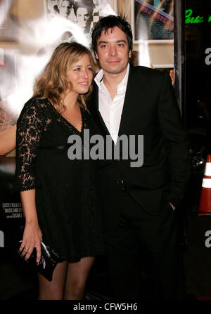 Feb 7,2007 ; Hollywood, Californie, USA ; acteur Jimmy Fallon & Producteur NANCY JUVONEN à la "musique et paroles' première mondiale au profit du NRDC a tenu au Chinese Theatre. Crédit obligatoire : Photo de Lisa O'Connor/ZUMA Press. (©) Copyright 2007 by Lisa O'Connor Banque D'Images