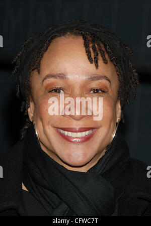 Feb 19, 2007 - New York, NY, USA - S. EPATHA MERKERSON arrive à la première de New York 'Black Snake Moan' qui a eu lieu au Théâtre de l'ouest de Chelsea (crédit Image : © Dan Herrick-KPA/Dan Herrick/ZUMA Press) Banque D'Images