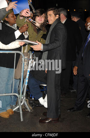 26 févr., 2007 - New York, NY, USA - Jake Gyllenhaal au Ed Sullivan Theater pour son enregistrement de la 'Late Show With David Letterman :' (image Crédit : © Dan Herrick-KPA/Dan Herrick/ZUMA Press) Banque D'Images