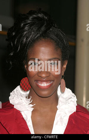 Mar 07, 2007 ; Hollywood, Californie, USA ; SHONDRELLA AVERY actrice au "Je crois que j'aime ma femme' Los Angeles Premiere tenue à l'ArcLight Cinemas, Hollywood crédit obligatoire : Photo par Paul Fenton/ZUMA Press. (©) Copyright 2007 by Paul Fenton Banque D'Images