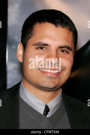 Mar 8, 2007 ; Westwood, Californie, USA ; l'acteur Michael PENA au 'Shooter' Los Angeles Premiere tenue au Mann Village Theatre. Crédit obligatoire : Photo de Lisa O'Connor/ZUMA Press. (©) Copyright 2007 by Lisa O'Connor Banque D'Images