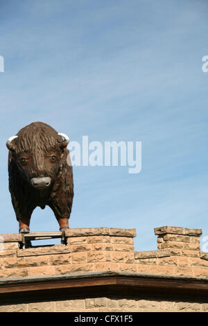 Mar 18, 2007 - Jackson Hole, Wyoming, USA - un buffle statue sur un restaurant à Jackson Hole. (Crédit Image : © Marianna Massey Jour/ZUMA Press) Banque D'Images