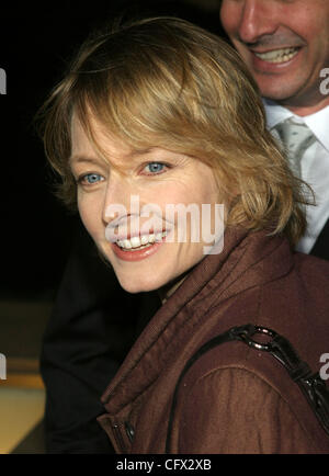 20 mars 2007 - Hollywood, CA, USA - Actrice JODIE FOSTER arrive à la Los Angeles première du film 'La recherche' à Hollywood. (Crédit Image : Banque D'Images