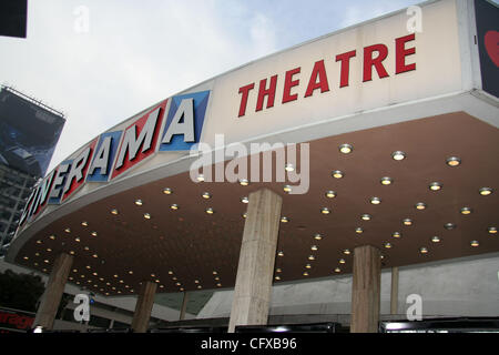 Apr 05, 2007 - Hollywood, CA, USA - atmosphère à la Hollywood premiere de la saison 3 de la série HBO Original 'ENTOURAGE', tenue à l'Cinerama Dome sur Sunset Boulevard. (Crédit Image : © Camilla Zenz/ZUMA Press) Banque D'Images