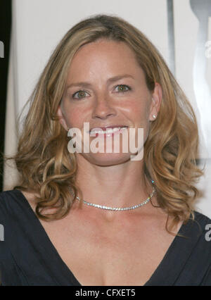 Apr 11, 2007 - Los Angeles, CA, USA - Actrice ELIZABETH SHUE arrive à la Billie Awards présenté par la Women's Sports Foundation au Beverly Hilton Hotel. (Crédit Image : © Marianna Massey Jour/ZUMA Press) Banque D'Images