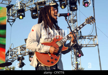 27 avril 2007, Indio, CA ; USA, Musicien Stephen Marley il se produit dans le cadre de la Coachella 2007 Music and Arts Festival qui a eu lieu à l'Empire Polo Field situé dans la région de Indio. Les trois jours du festival attire plus de 60 000 fans par jour qui voyagent de partout dans le pays pour voir une variété d'un Banque D'Images