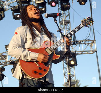 27 avril 2007, Indio, CA ; USA, Musicien Stephen Marley il se produit dans le cadre de la Coachella 2007 Music and Arts Festival qui a eu lieu à l'Empire Polo Field situé dans la région de Indio. Les trois jours du festival attire plus de 60 000 fans par jour qui voyagent de partout dans le pays pour voir une variété d'un Banque D'Images