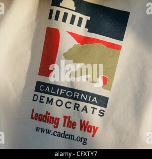 Le 27 avril 2007, San Diego, Californie California State Convention démocrate au San Diego Convention Center- Détail d'un conventioneer sac d' on leur a donné de crédit obligatoire : photo par Charlie Neuman/San Diego Union-Tribune/Zuma Press. copyright 2007 San Diego Union-Tribune Banque D'Images