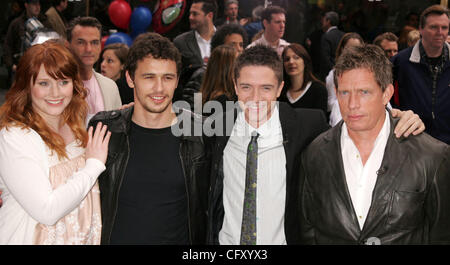 Apr 30, 2007 - New York, NY, USA - Acteurs Bryce Dallas Howard, James Franco, Topher Grace et Thomas Haden Church à partir de la distribution du nouveau film 'Spider-Man 3' au 'aujourd'hui' show qui a eu lieu du Rockefeller Plaza. (Crédit Image : © Nancy/Kaszerman ZUMA Press) Banque D'Images