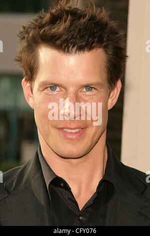 © 2007 Jerome Ware/acteur ERIC MABIUS Zuma Press pendant les arrivées à 'Une soirée avec Ugly Betty' présenté par l'Academy of Television Arts & Sciences tenue à la Leonard Goldenson Theatre à North Hollywood, CA. Lundi, 30 avril, 2007 Le Leonard Goldenson Theatre North Hollywood, CA Banque D'Images