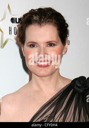 01 mai 2007 - Los Angeles, CA, USA - Geena Davis arrivant à l'États-Unis d'aujourd'hui Deuxième Héros Hollywood Awards Gala Geena Davis, qui a eu lieu au Beverly Hills Hotel. (Crédit Image : © Camilla Zenz/ZUMA Press) Banque D'Images