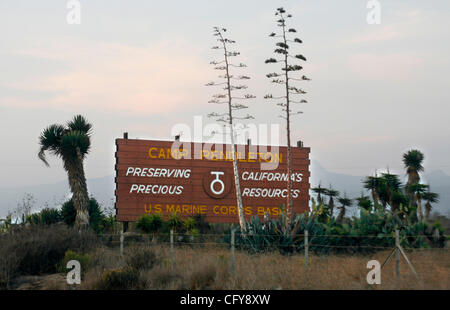 Feb 02, 2007 - Oceanside, CA, USA - Marine Corps Base Camp Pendleton est la principale base de la côte ouest de l'United States Marine Corps et sert de son premier entraînement amphibie base. Il est situé dans le sud de la Californie, entre les villes d'Oceanside et San Clemente. La base a été créée en 1942 Banque D'Images