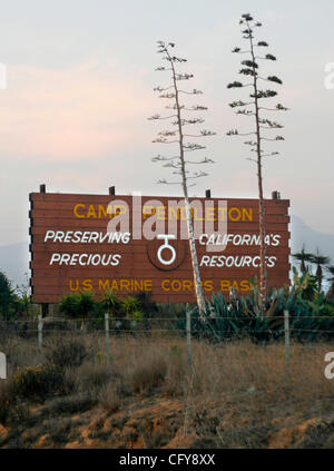 Feb 02, 2007 - Oceanside, CA, USA - Marine Corps Base Camp Pendleton est la principale base de la côte ouest de l'United States Marine Corps et sert de son premier entraînement amphibie base. Il est situé dans le sud de la Californie, entre les villes d'Oceanside et San Clemente. La base a été créée en 1942 Banque D'Images