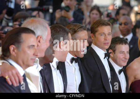 Andy Garcia, le producteur Jerry Weintraub, Don Cheadle, Matt Damon, George Clooney, Brad Pitt,... Banque D'Images