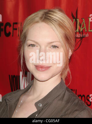 Jun 11, 2007 ; Hollywood, Californie, USA ; l'actrice Laura PREPON de l'IFC Films Hollywood Premiere 'Vous me tuer" tenue à l'ArcLight Theatre. Crédit obligatoire : Photo par Paul Fenton/ZUMA Press. (©) Copyright 2007 by Paul Fenton Banque D'Images