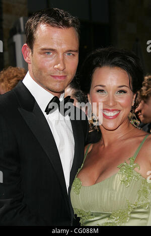 © 2007 Jerome Ware/Zuma Press ERIC MARTSOLF et LISA MARTSOLF pendant les arrivées à la 34e édition du Gala des Prix Daytime Emmy au Kodak Theatre à Hollywood, CA. Vendredi, 15 juin 2007, le Kodak Theatre de Hollywood, CA Banque D'Images