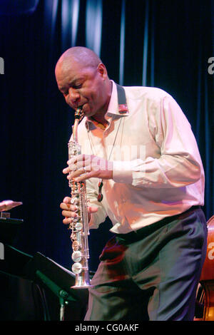 Le Branford Marsalis (saxophone et clarinette) à l'hôtel de ville au cours de JVC Jazz Festival 2007 (24e année) le 20 juin 2007. L'exécution avec lui ; Jeff 'Tain' Watts à la batterie Joey Calderazzo piano Eric revis à la basse Banque D'Images